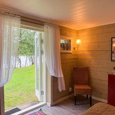 Northern Lights Riverside - Sauna & View